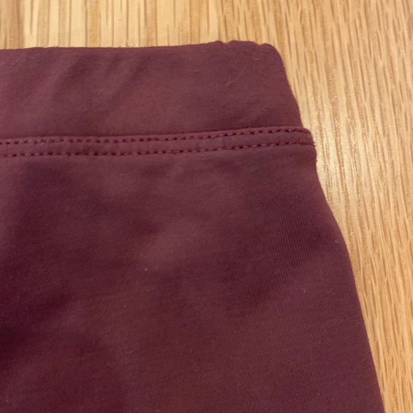 Patagonia Womens Cropped Yoga Pants Drawstring Waist /Pockets Purple /Size Small - Picture 4 of 10